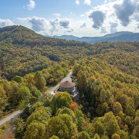 Skytop Chalet Pet Friendly, Hot Tub And Views Villa Black Mountain Exterior photo