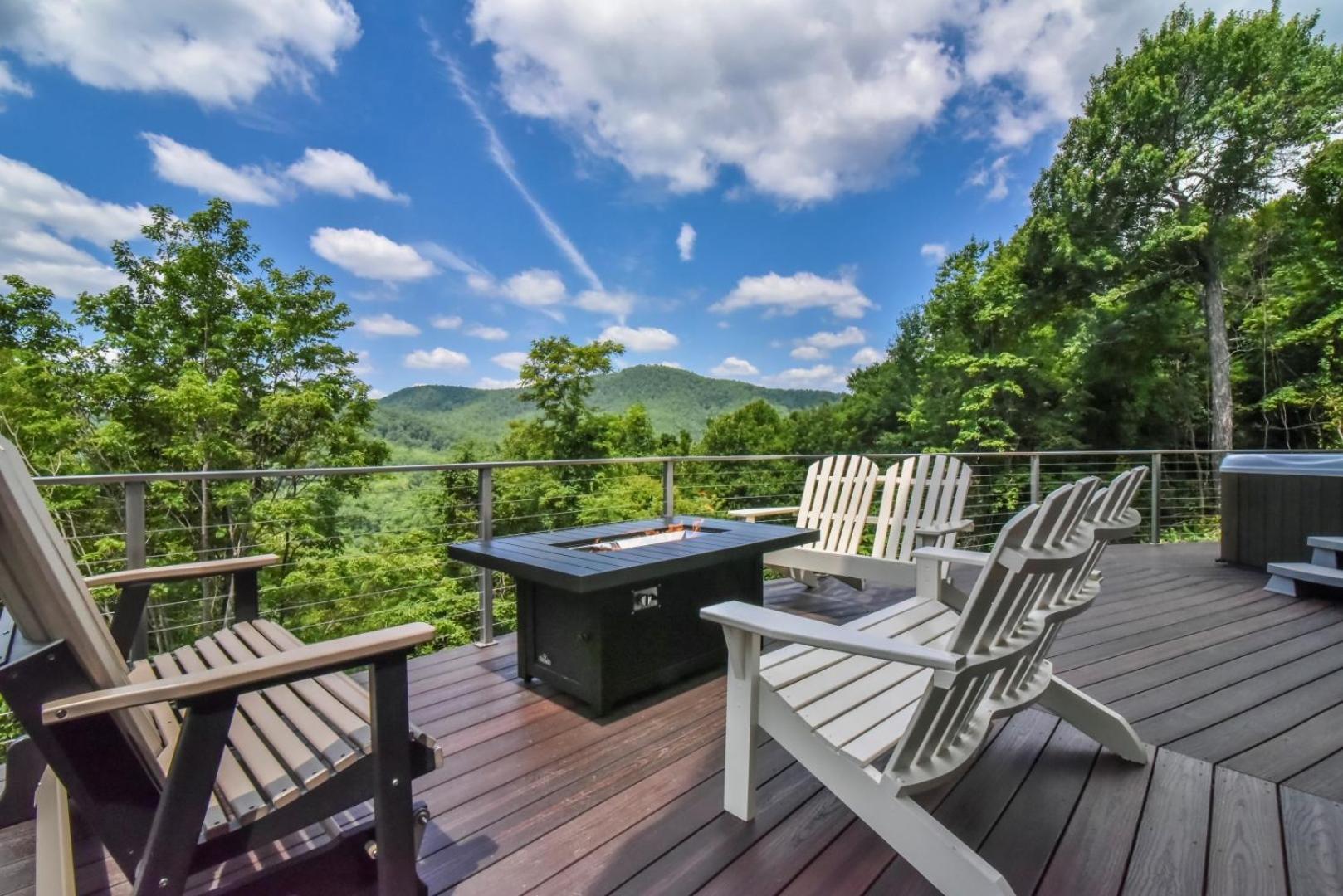 Skytop Chalet Pet Friendly, Hot Tub And Views Villa Black Mountain Exterior photo